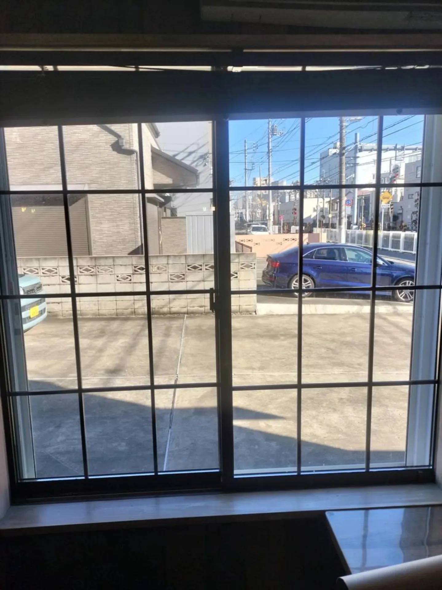 黒遮熱フィルム施工前